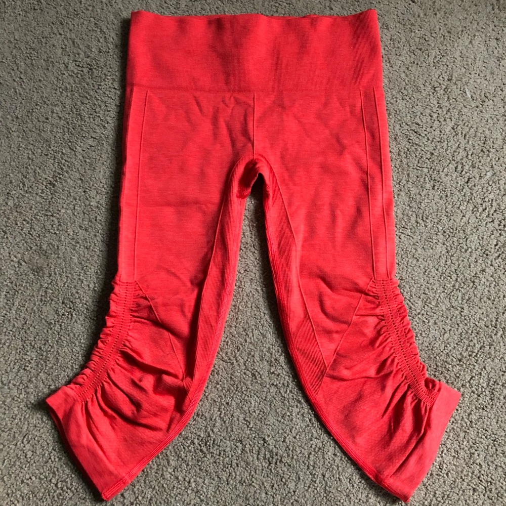 Lululemon In The Flow crop